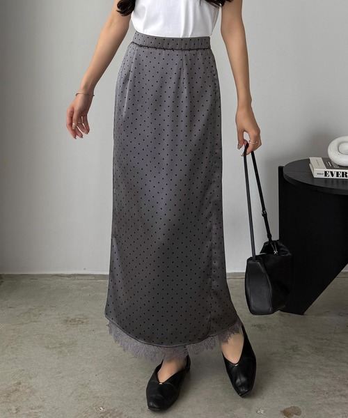 callautia(カラウティア)の「裾レースドットサテンスカート(スカート・レディース・チャコール/アイボリー/ブラック・SMALL/MEDIUM/LARGE)」の3枚目の写真