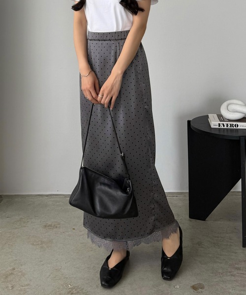 callautia(カラウティア)の「裾レースドットサテンスカート(スカート・レディース・チャコール/アイボリー/ブラック・SMALL/MEDIUM/LARGE)」の9枚目の写真