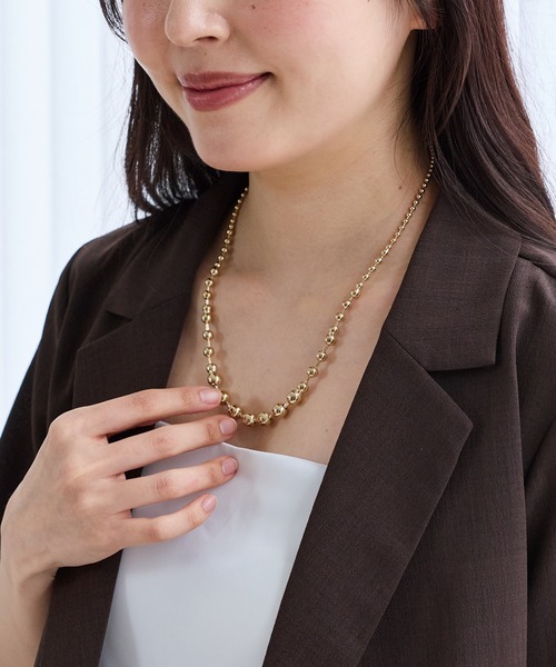 LAVEANGE(ラビアンジェ)の「ボールチェーンマグネットネックレス(ネックレス・レディース・シルバー/ゴールド・F)」の9枚目の写真