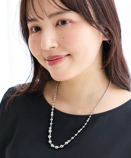 LAVEANGE(ラビアンジェ)の「ボールチェーンマグネットネックレス(ネックレス・レディース・シルバー/ゴールド・F)」の14枚目の写真