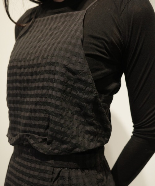 CLANE(クラネ)の「CLANE SIDE HOLE COCOON CAMI ONEPIECE(ワンピース・レディース・ブラック/オフホワイト・1/2)」の8枚目の写真