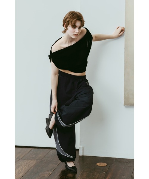 Knuth Marf（クヌースマーフ）の「nylon easy pants（unisex)（その他パンツ・レディース・ネイビー/ブラウン/ブラック・X-SMALL/SMALL/MEDIUM）」の9枚目の写真