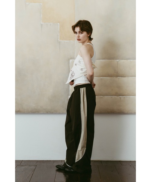 Knuth Marf（クヌースマーフ）の「nylon easy pants（unisex)（その他パンツ・レディース・ネイビー/ブラウン/ブラック・X-SMALL/SMALL/MEDIUM）」の13枚目の写真