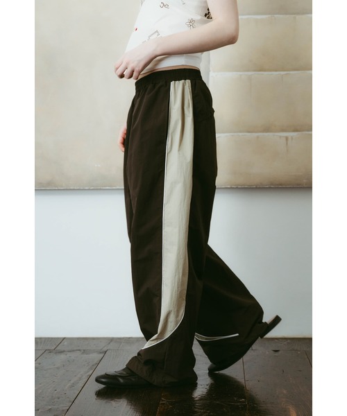 Knuth Marf（クヌースマーフ）の「nylon easy pants（unisex)（その他パンツ・レディース・ネイビー/ブラウン/ブラック・X-SMALL/SMALL/MEDIUM）」の18枚目の写真