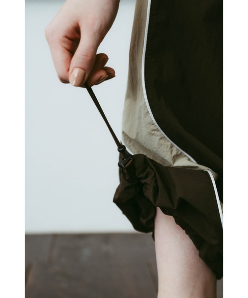 Knuth Marf（クヌースマーフ）の「nylon easy pants（unisex)（その他パンツ・レディース・ネイビー/ブラウン/ブラック・X-SMALL/SMALL/MEDIUM）」の22枚目の写真