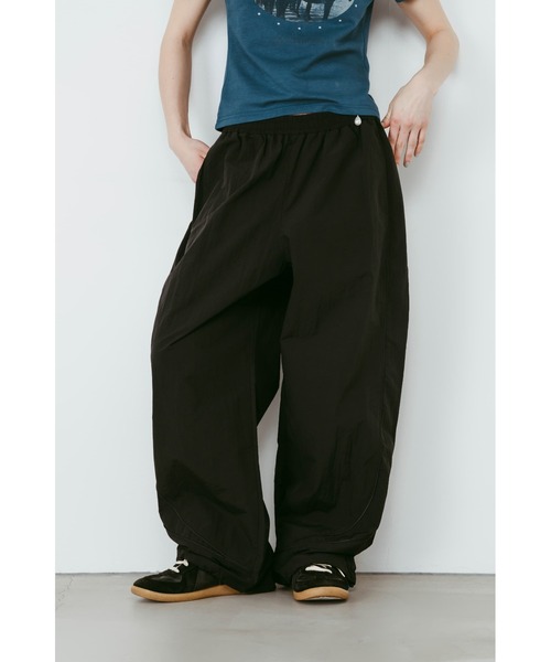 Knuth Marf(クヌースマーフ)の「nylon easy pants(unisex)(その他パンツ・レディース・ネイビー/ブラウン/ブラック・X-SMALL/SMALL/MEDIUM)」の21枚目の写真