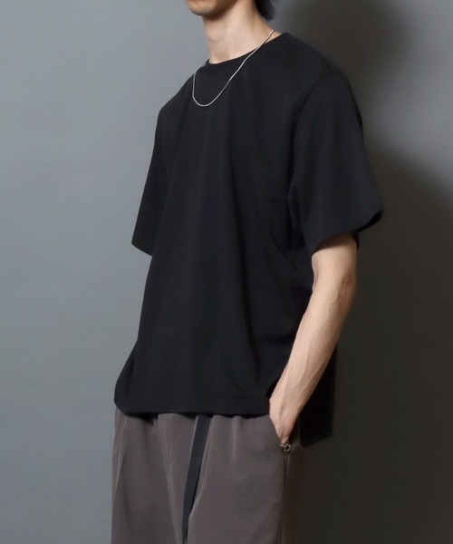 ANPAS(アンパス)の「ICEMAX Cool-Touch Crew Neck T-Shirt /アイスマックス クルーネック 無地 半袖Tシャツ 接触冷感 吸汗速乾 遮熱 紫外線カット 半袖 メンズ トップス ドローコード付き(Tシャツ/カットソー・メンズ・ホワイト/チャコールグレー/ブラック・LL/M/L)」の6枚目の写真