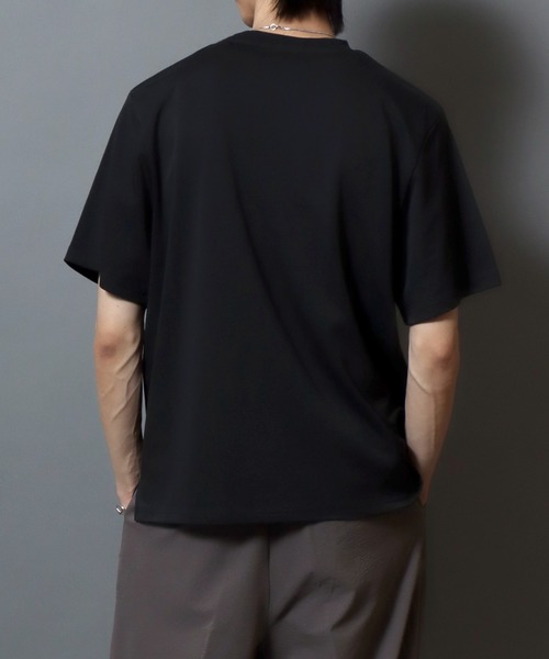 ANPAS(アンパス)の「ICEMAX Cool-Touch Crew Neck T-Shirt /アイスマックス クルーネック 無地 半袖Tシャツ 接触冷感 吸汗速乾 遮熱 紫外線カット 半袖 メンズ トップス ドローコード付き(Tシャツ/カットソー・メンズ・ホワイト/チャコールグレー/ブラック・LL/M/L)」の5枚目の写真