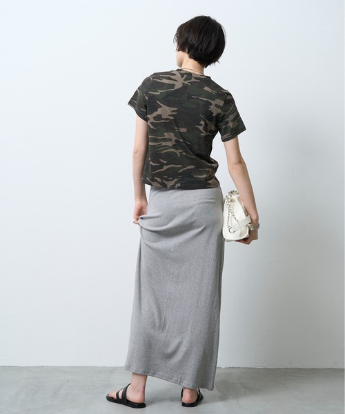 NUJOH(ヌゾ)の「Camouflage Logo Tee / 迷彩ロゴTシャツ(Tシャツ/カットソー・レディース・カーキ・FREE)」の12枚目の写真