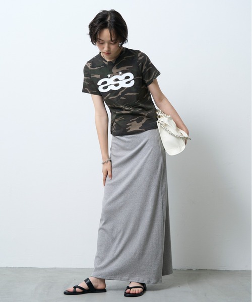 NUJOH(ヌゾ)の「Camouflage Logo Tee / 迷彩ロゴTシャツ(Tシャツ/カットソー・レディース・カーキ・FREE)」の11枚目の写真