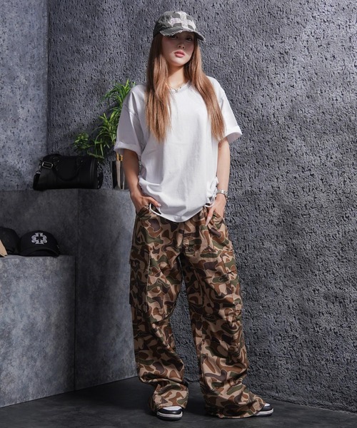 1111clothing（ワンフォークロージング）の「ツイル ワイドカーゴパンツ / Twill Wide-Leg Cargo Pants（カーゴパンツ・メンズ・グリーン/ブラウン/ブラック/カーキ・M/XL/L）」の22枚目の写真