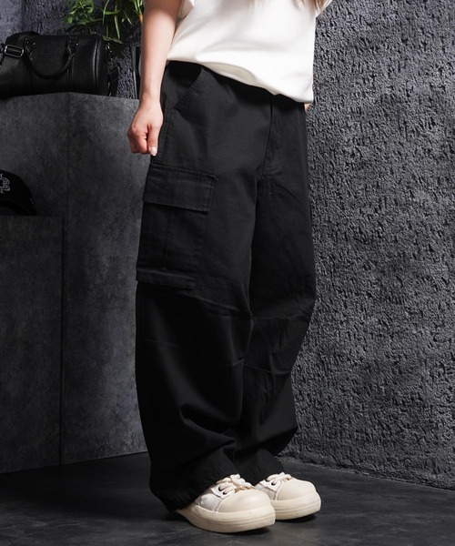 1111clothing（ワンフォークロージング）の「ツイル ワイドカーゴパンツ / Twill Wide-Leg Cargo Pants（カーゴパンツ・メンズ・グリーン/ブラウン/ブラック/カーキ・M/XL/L）」の12枚目の写真