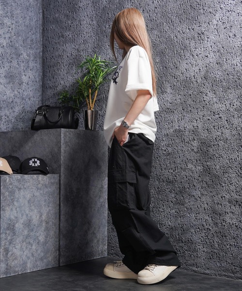 1111clothing（ワンフォークロージング）の「ツイル ワイドカーゴパンツ / Twill Wide-Leg Cargo Pants（カーゴパンツ・メンズ・グリーン/ブラウン/ブラック/カーキ・M/XL/L）」の14枚目の写真