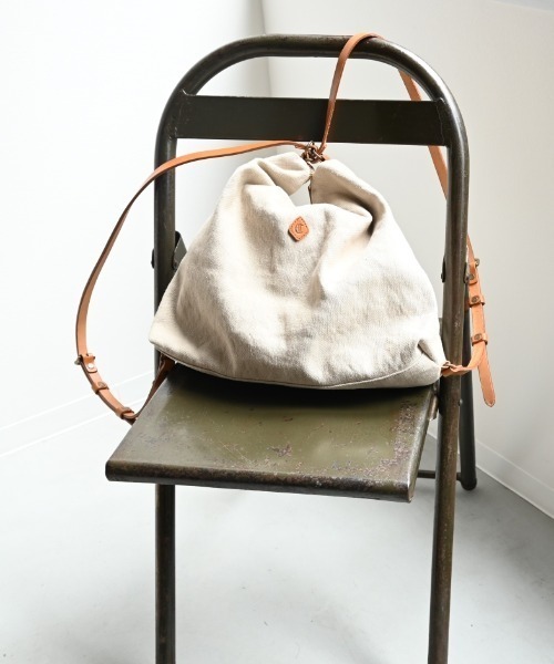 CLEDRAN(クレドラン)の「【ハーフショルダーとリュックの2WAY仕様】CL3997 HASA 2WAY SHOULDER(ショルダーバッグ・レディース・ブラック/ブラウン/ベージュ・FREE)」の3枚目の写真