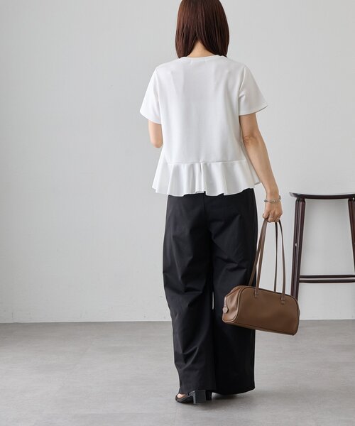 DISCOAT(ディスコート)の「【WEB限定】アシメフリルペプラムトップス(Tシャツ/カットソー・レディース・グレイッシュベージュ/オフホワイト/ネイビー・MEDIUM)」の10枚目の写真