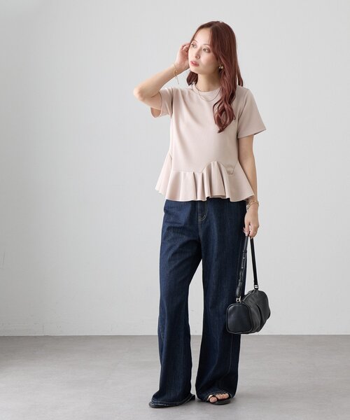 DISCOAT(ディスコート)の「【WEB限定】アシメフリルペプラムトップス(Tシャツ/カットソー・レディース・グレイッシュベージュ/オフホワイト/ネイビー・MEDIUM)」の18枚目の写真