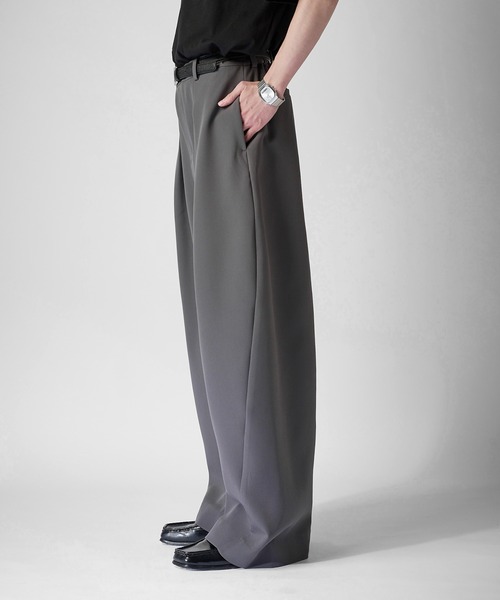 Lui's(ルイス)の「【Neucon】INSIDE-TUCK CURVE SLACKS / インサイドタックカーブスラックスパンツ(スラックス・メンズ・ブラック/チャコールグレー・2/1)」の15枚目の写真