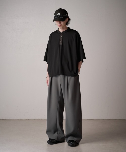 Lui's(ルイス)の「【Neucon】INSIDE-TUCK CURVE SLACKS / インサイドタックカーブスラックスパンツ(スラックス・メンズ・ブラック/チャコールグレー・2/1)」の18枚目の写真