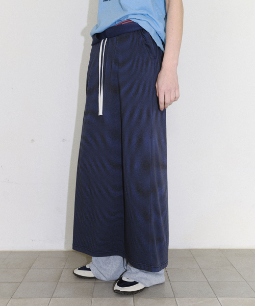 EN OR（エンオール）の「[CORE] COMFY MAXI SKIRT - DARK GREY（スカート・レディース・その他・FREE）」の2枚目の写真