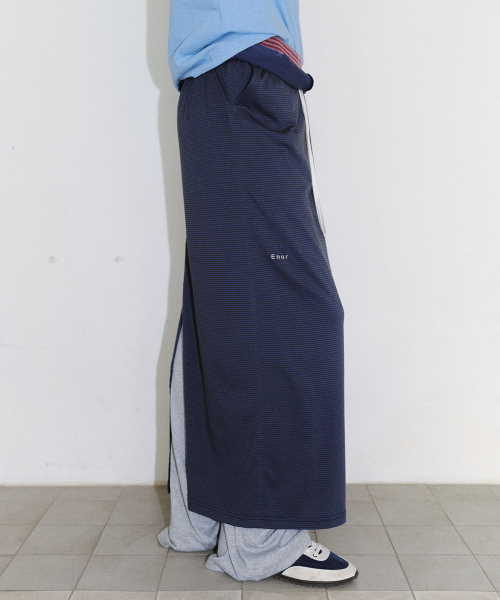 EN OR（エンオール）の「[CORE] COMFY MAXI SKIRT - DARK GREY（スカート・レディース・その他・FREE）」の4枚目の写真
