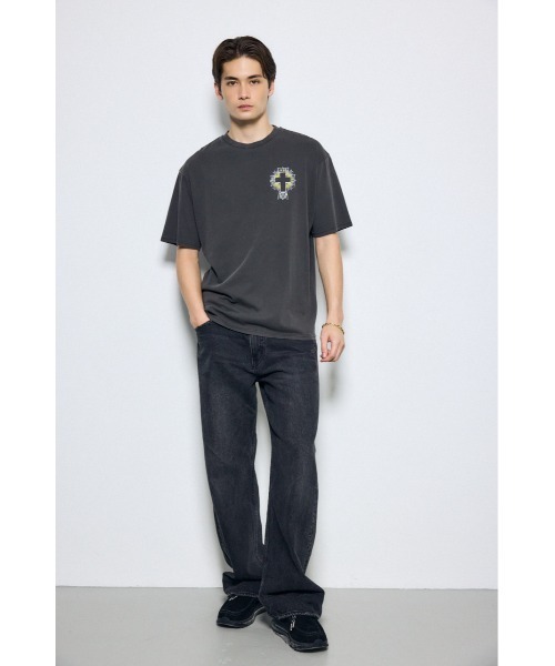 AZUL by moussy(アズールバイマウジー)の「ピグメントグラフィック半袖TEE 夏服 Tシャツ(Tシャツ/カットソー・メンズ・ブラック/ブラック系その他/ブラック系その他2・MEDIUM/LARGE)」の6枚目の写真