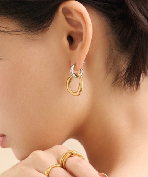ciite' surgical stainless(シーテサージカルステンレス)の「【 金属アレルギー対応 】 2way バイカラーピアス サージカルステンレス (両耳用)(ピアス(両耳用)・レディース・シルバー×ゴールド・FREE)」の1枚目の写真