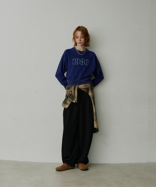 uchi.(ウチ)の「1980ロゴプリント ラグランスウェットプルオーバー(スウェット・レディース・杢グレー/ネイビー/ワインレッド・FREE)」の6枚目の写真