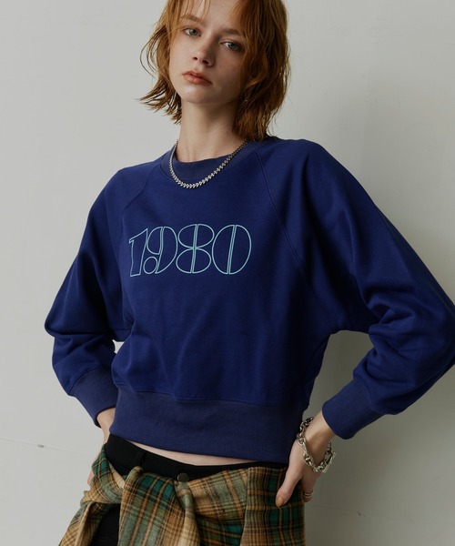 uchi.(ウチ)の「1980ロゴプリント ラグランスウェットプルオーバー(スウェット・レディース・杢グレー/ネイビー/ワインレッド・FREE)」の11枚目の写真