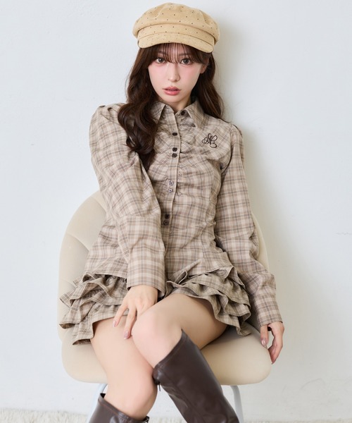 one after another NICE CLAUP(ワンアフターアナザーナイスクラップ)の「フロントギャザーシャツ(シャツ/ブラウス・レディース・ベージュ系その他/オフホワイト/ブラック系その他/グレー系その他・FREE)」の4枚目の写真