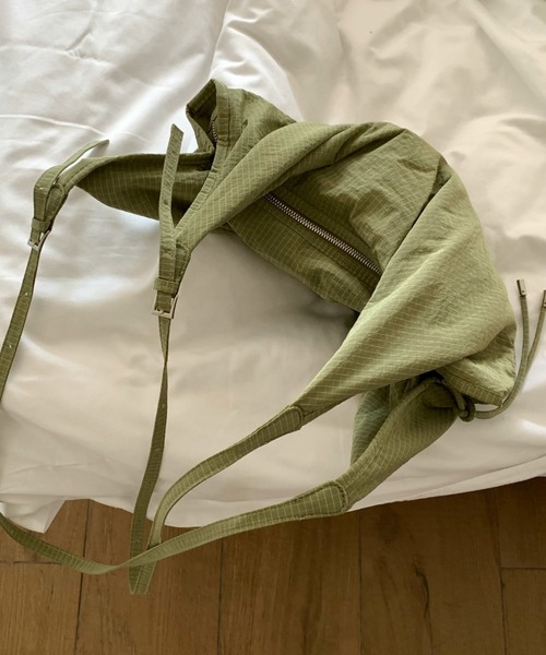Vipoa（ヴィポア）の「Dumpling shoulder bag（ショルダーバッグ・レディース・パープル/ブルー/カーキ・FREE）」の20枚目の写真