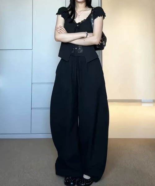 FAVORITO(ファヴォリート)の「ノースリーブトップスワイドパンツセットアップ(セットアップ・レディース・ダークグレー/ブラック・F)」の12枚目の写真
