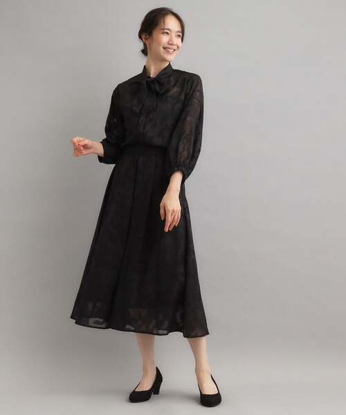 LAURA ASHLEY(ローラアシュレイ)の「【洗える/カラー&無地展開あり】アーシャ柄ジャカードブラウス(シャツ/ブラウス・レディース・ブラック系/ブラック・38)」の4枚目の写真