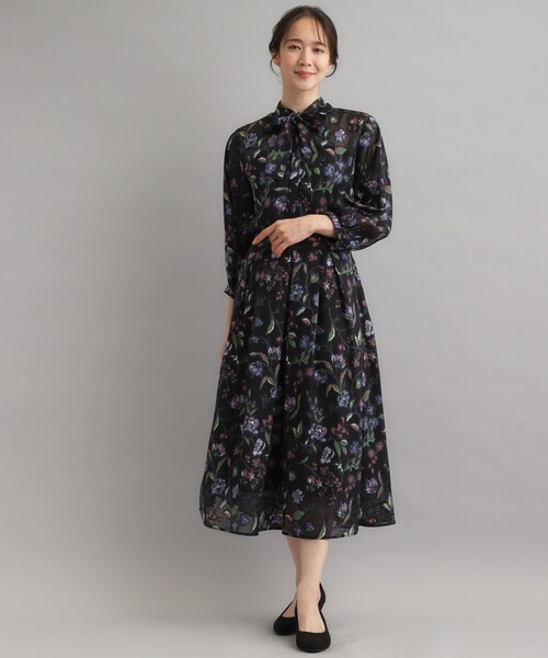 LAURA ASHLEY(ローラアシュレイ)の「【洗える/カラー&無地展開あり】アーシャ柄ジャカードブラウス(シャツ/ブラウス・レディース・ブラック系/ブラック・38)」の10枚目の写真