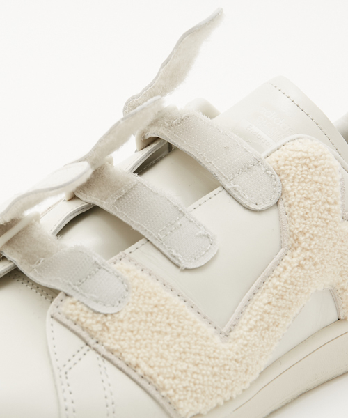 adidas by RAF SIMONS（アディダスバイラフシモンズ）の「ADIDAS