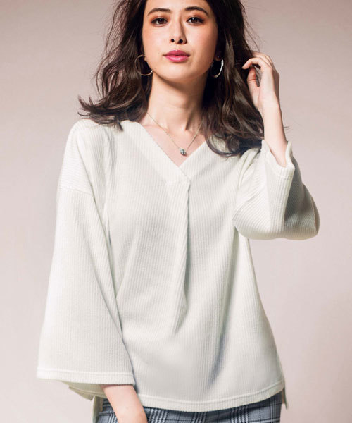 GeeRA（ジーラ）の「モヘア調起毛リブニットソートップス（Tシャツ/カットソー・レディース・オフホワイト/カーキ/ピンク/杢グレー/ブラック・L/LL/M/S）」の2枚目の写真