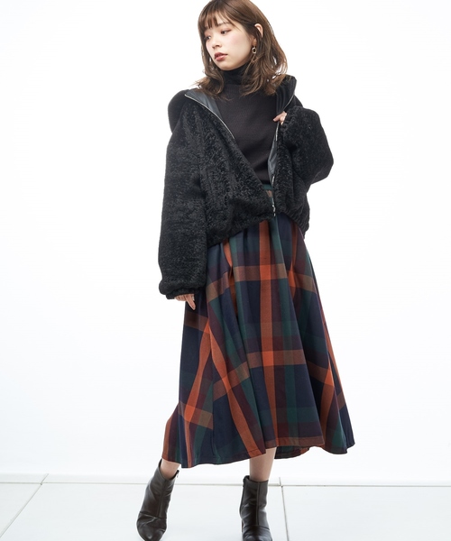 natural couture（ナチュラルクチュール）の「ボアパーカー（ブルゾン・レディース・ライトグレー/ブラック/ベージュ/ピンク・FREE）」の5枚目の写真