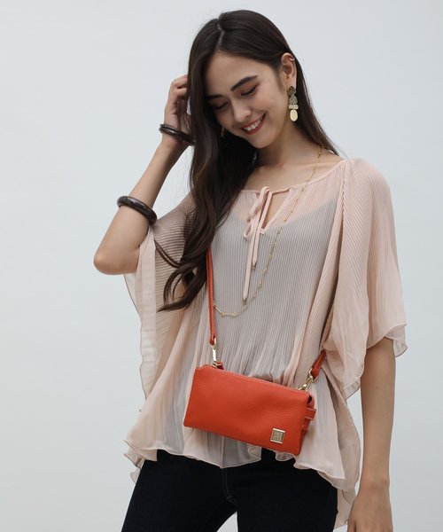 PADMA(パドマ)の「【PADMA/パドマ】【牛革】牛革3ポケットサコッシュ(ショルダーバッグ・レディース・ブラック/オレンジ/ブルー/ベージュ系その他・FREE)」の2枚目の写真
