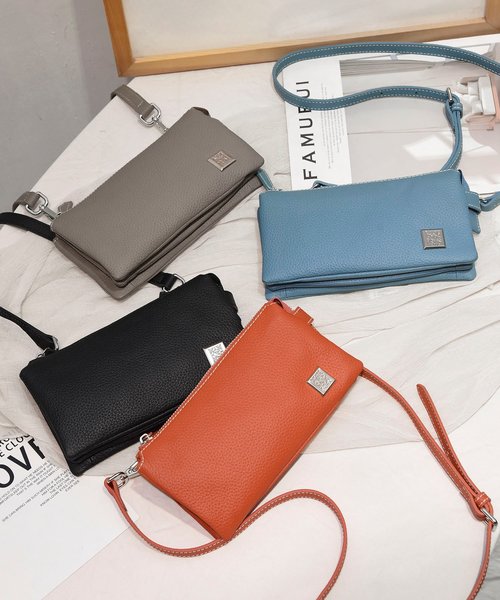 PADMA(パドマ)の「【PADMA/パドマ】【牛革】牛革3ポケットサコッシュ(ショルダーバッグ・レディース・ブラック/オレンジ/ブルー/ベージュ系その他・FREE)」の14枚目の写真