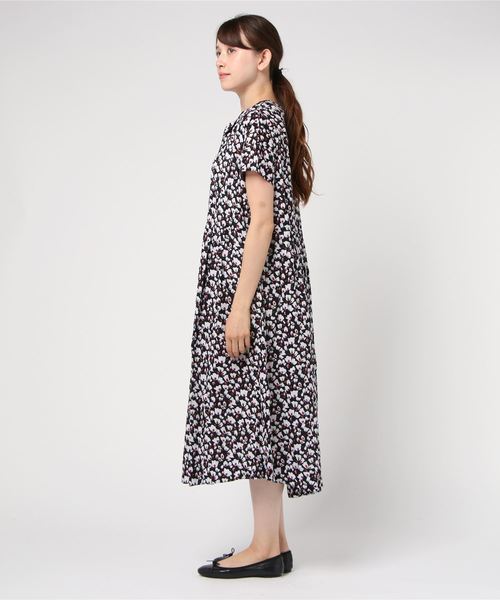 MashuKashu（マシュカシュ）の「花柄ワンピース（ワンピース・レディース・ブラック/グリーン/マスタード・フリー）」の4枚目の写真