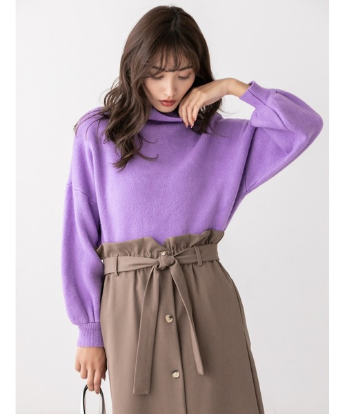 fifth(フィフス)の「ボリュームスリーブハイネックニット(ニット/セーター・レディース・ホワイト/パープル・MEDIUM)」の1枚目の写真