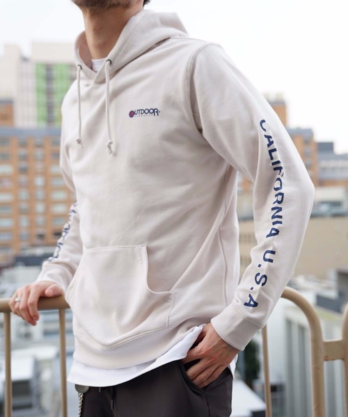 OUTDOOR PRODUCTS APPAREL(アウトドアプロダクツアパレル)の「袖プリントブランドロゴプルオーバーパーカー(パーカー・メンズ・チャコールグレー/ベージュ/アイボリー・SMALL/MEDIUM/LARGE/X-LARGE)」の10枚目の写真