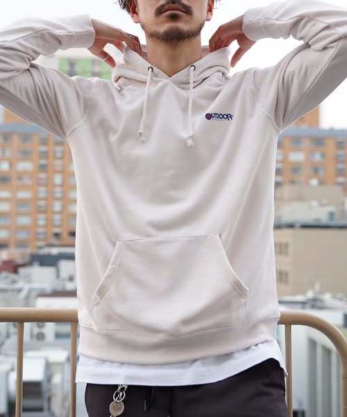 OUTDOOR PRODUCTS APPAREL(アウトドアプロダクツアパレル)の「袖プリントブランドロゴプルオーバーパーカー(パーカー・メンズ・チャコールグレー/ベージュ/アイボリー・SMALL/MEDIUM/LARGE/X-LARGE)」の9枚目の写真