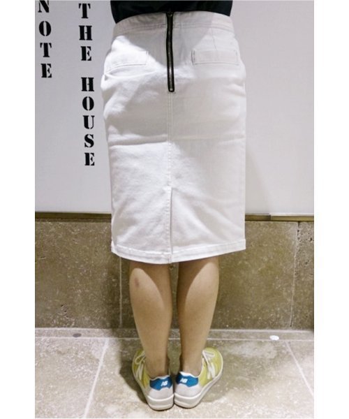 ivory court(アイボリーコート)の「◇デニム タイトスカート(デニムスカート・レディース・ホワイト/ネイビー・36/38/40)」の5枚目の写真