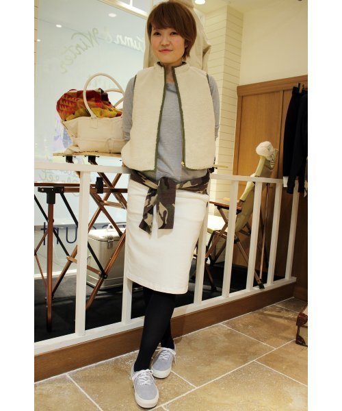 ivory court(アイボリーコート)の「◇デニム タイトスカート(デニムスカート・レディース・ホワイト/ネイビー・36/38/40)」の6枚目の写真