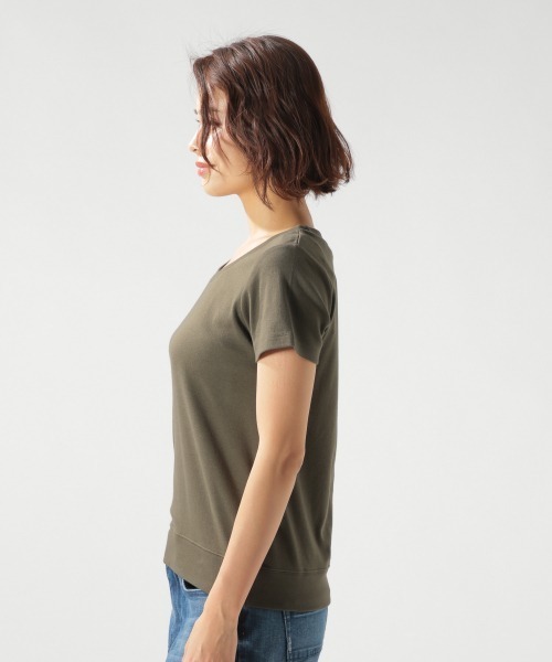 BAYFLOW(ベイフロー)の「シルキーフライス半袖CネックT(Tシャツ/カットソー・レディース・ベージュ/オフホワイト/カーキ/その他1/その他2・SMALL/MEDIUM/LARGE)」の7枚目の写真