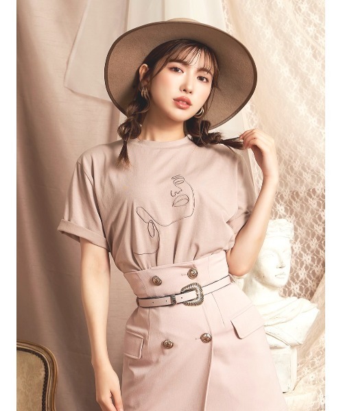 Darich(ダーリッチ)の「エンブロイダリーTシャツ(Tシャツ/カットソー・レディース・アイボリー/ピンク/モカ・FREE)」の3枚目の写真
