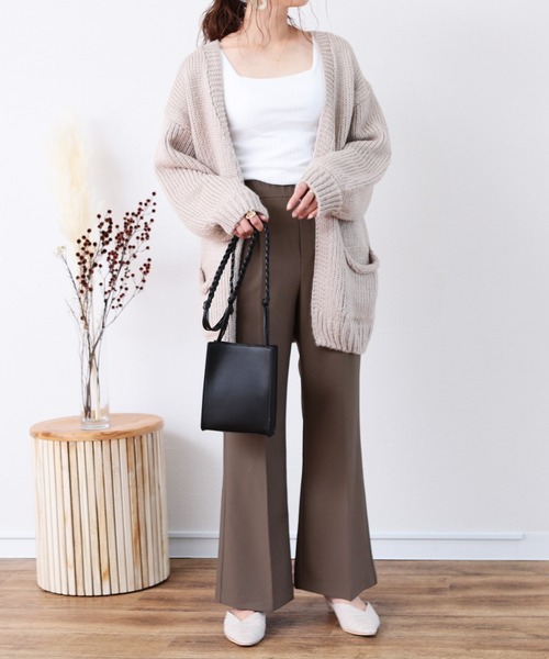 reca（レカ）の「美シルエット センタープレスフレアパンツ（その他パンツ・レディース・ブラック/モカ/グリーン系その他/ブルー系その他/パープル系その他・M）」の6枚目の写真