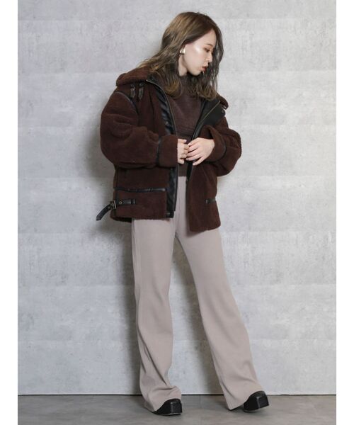 dazzlin（ダズリン）の「パイピングビッグボアブルゾン【パイピングコート】（ブルゾン・レディース・ベージュ/ブラウン/アイボリー・FREE）」の7枚目の写真