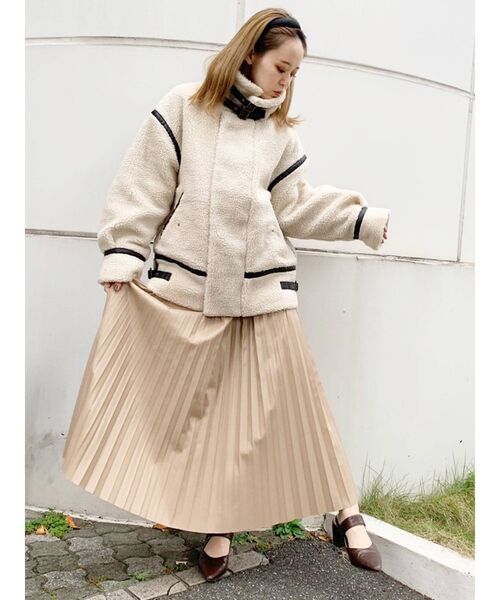 dazzlin（ダズリン）の「パイピングビッグボアブルゾン【パイピングコート】（ブルゾン・レディース・ベージュ/ブラウン/アイボリー・FREE）」の12枚目の写真