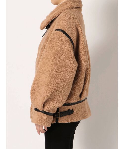 dazzlin（ダズリン）の「パイピングビッグボアブルゾン【パイピングコート】（ブルゾン・レディース・ベージュ/ブラウン/アイボリー・FREE）」の20枚目の写真